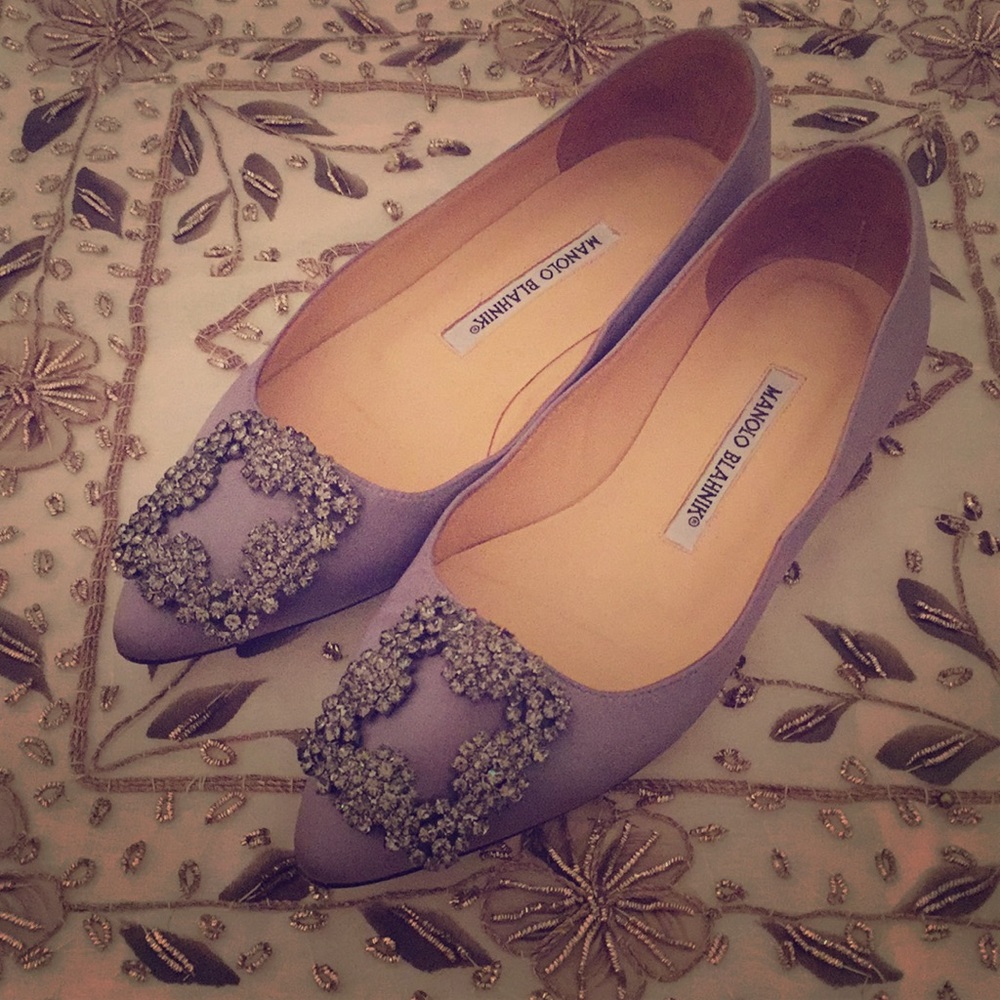 Manolo Blahnik Hansigi crystal AUTHENTIC